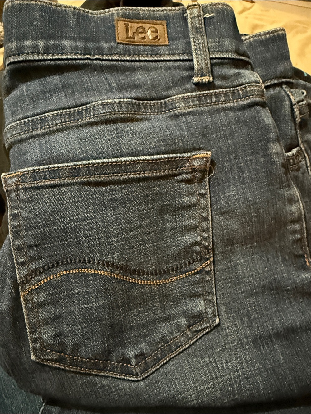 Lee Women’s Blue Straight Jeans with Contrast Stitching
